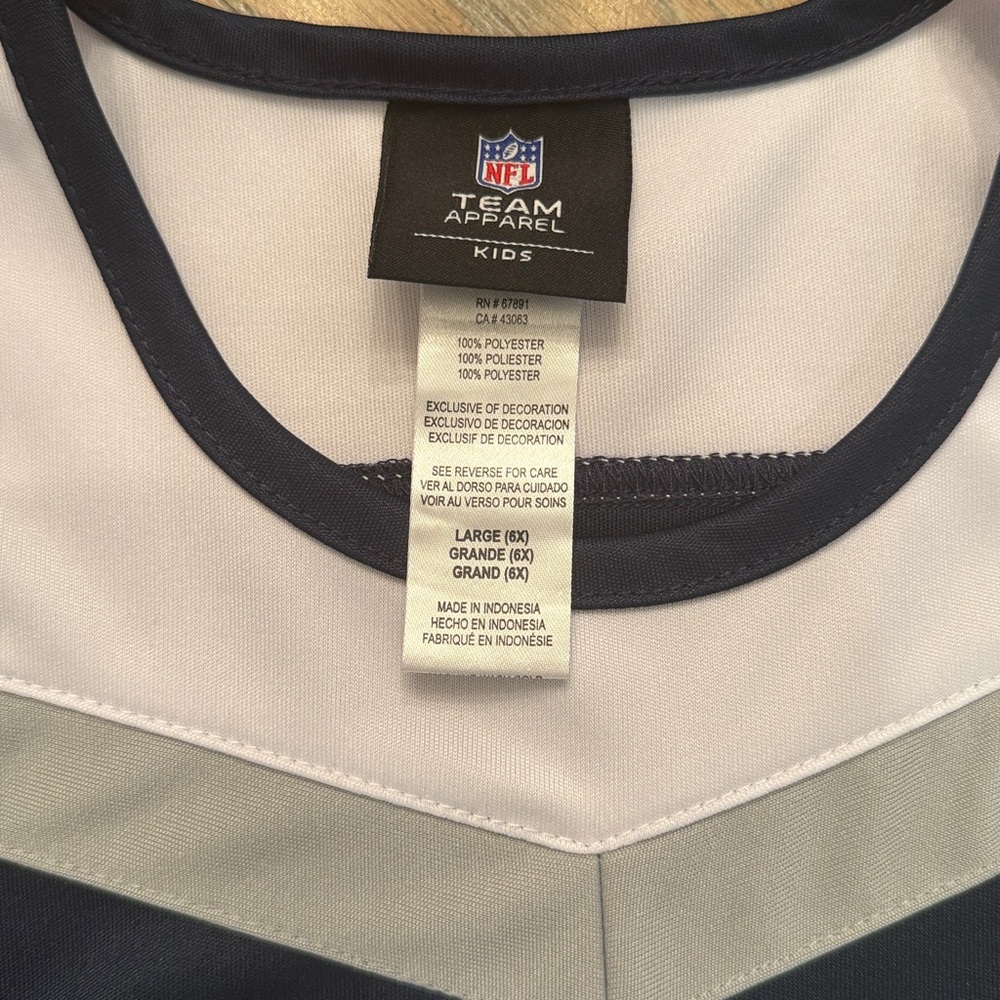NFL Dallas Cowboys Cheerleader Outfit - Picture 2 of 5